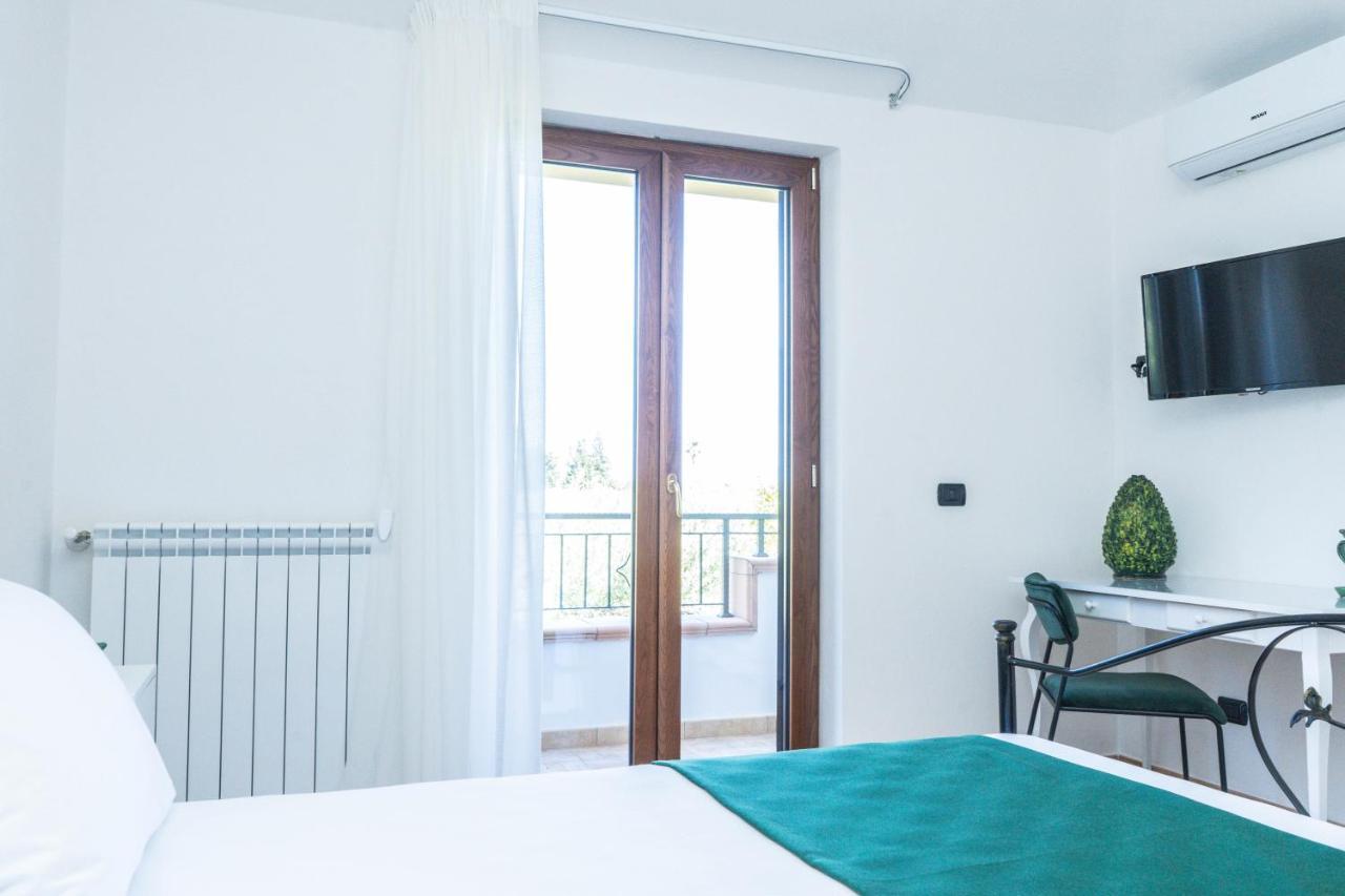 Bed and Breakfast Relais Ruggiero à Le Castella  Extérieur photo